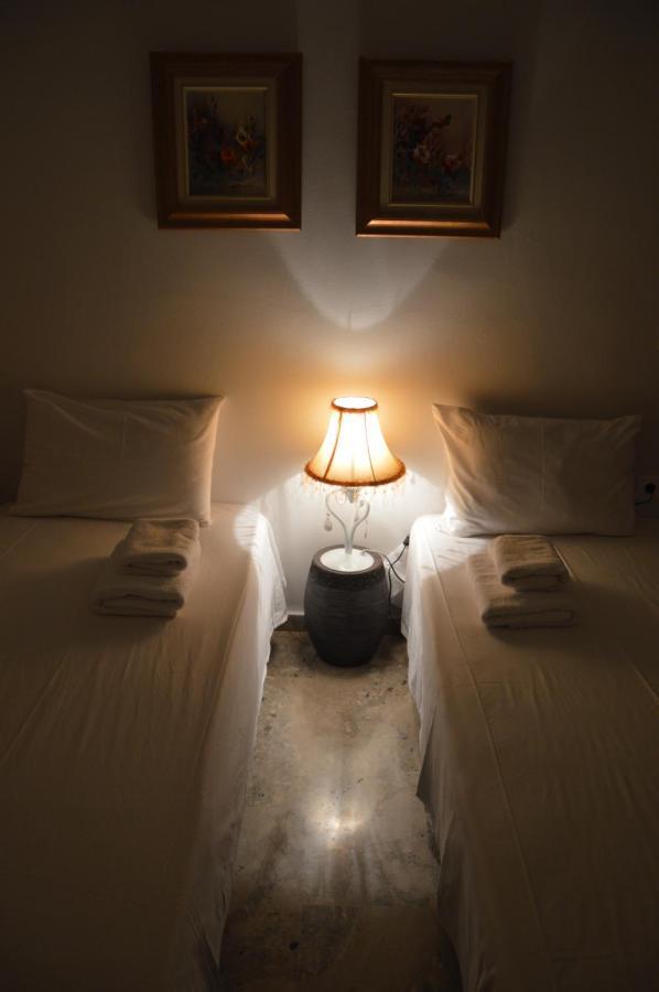 Ammos Luxury Suites Elia  Bagian luar foto