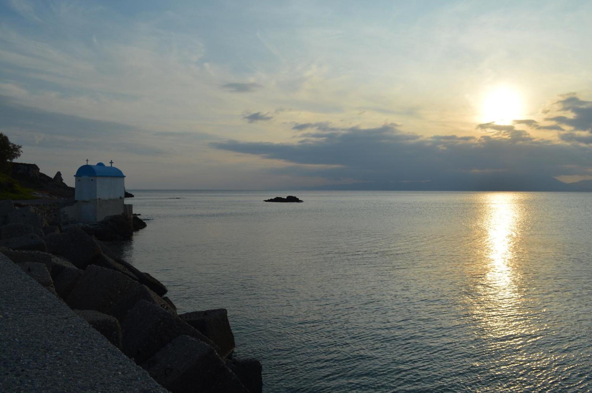 Ammos Luxury Suites Elia  Bagian luar foto